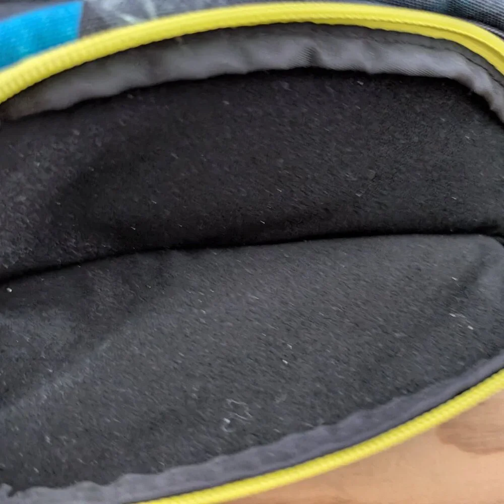 Dakine Crossbody Fanny Pack - Picture 2 of 8